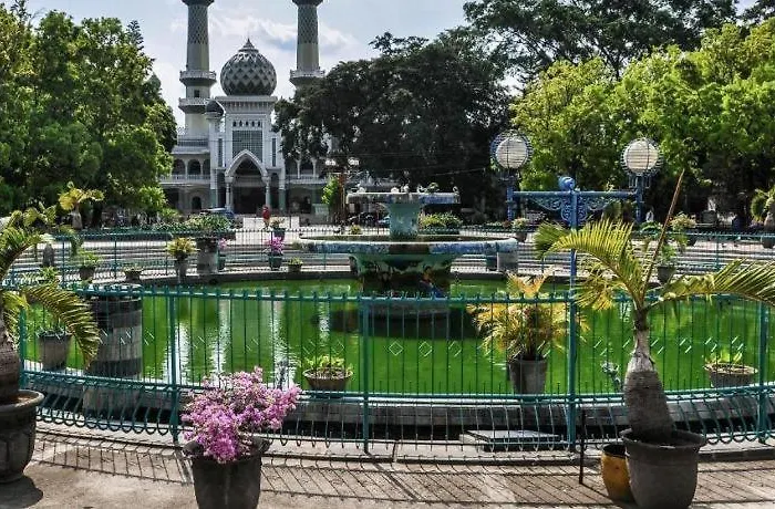 Regent'S Park Hotel At Kayutangan Malang